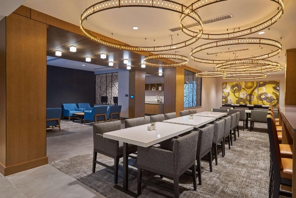 Hilton Des Moines Downtown image 6